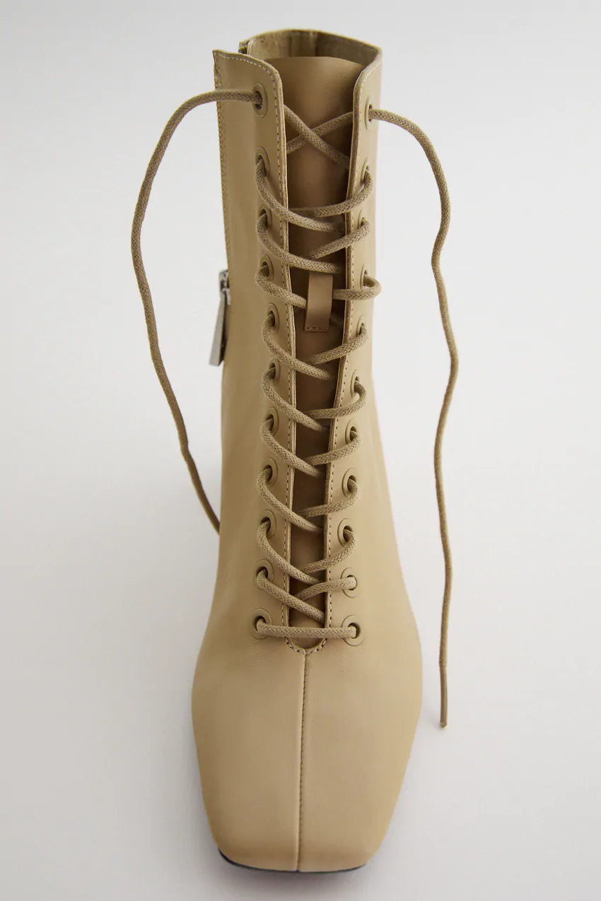 laced square toe boots
