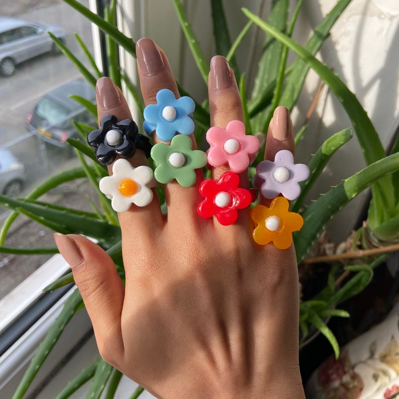 retro chunky daisy rings